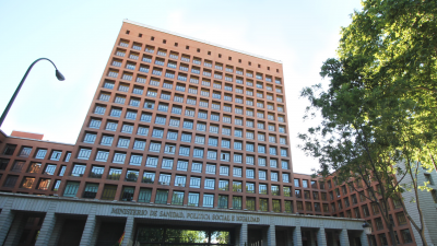 Sanidad avanza en la creación de una mesa para la participación de pacientes
